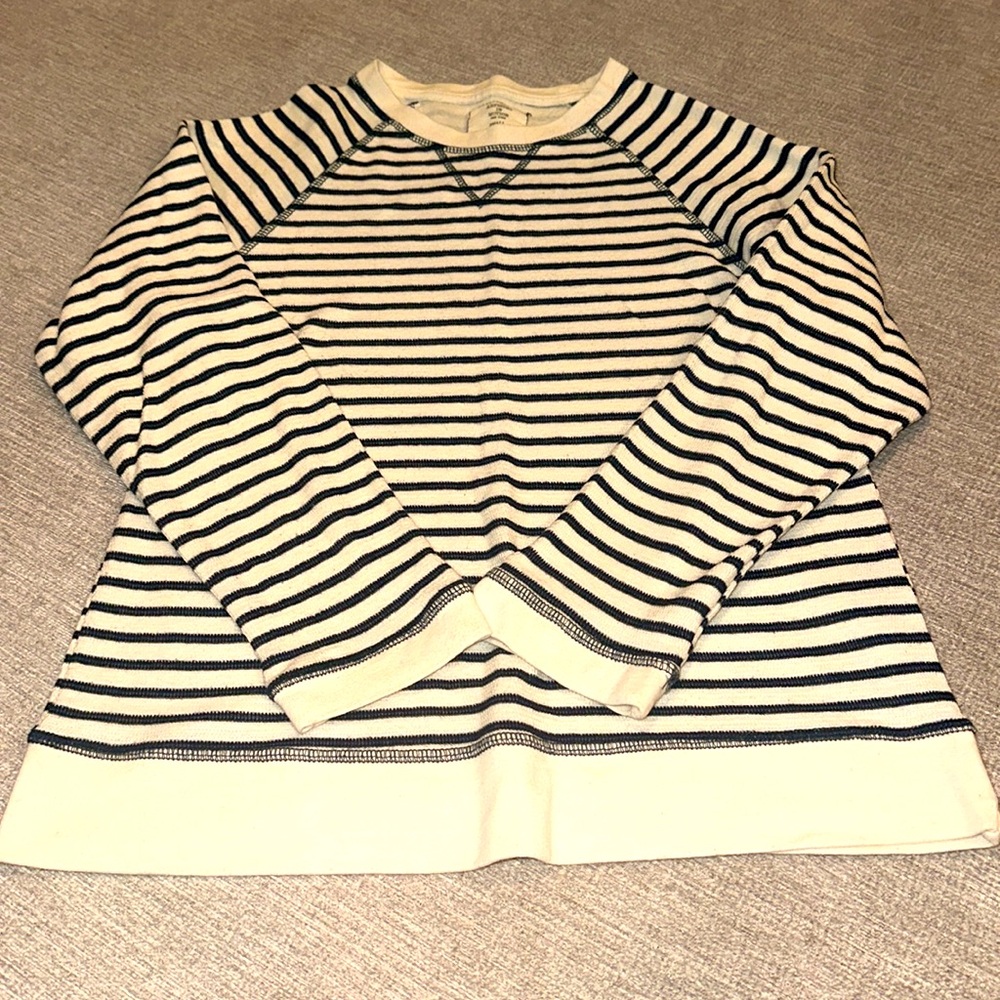 Artistry in motion blue/white striped crewneck top size small